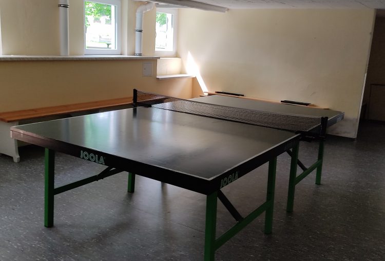 Tischtennis im Keller